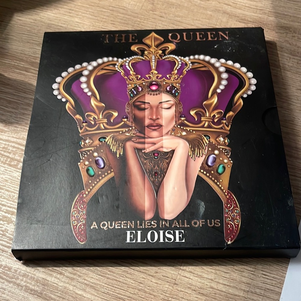 The Queen Palette